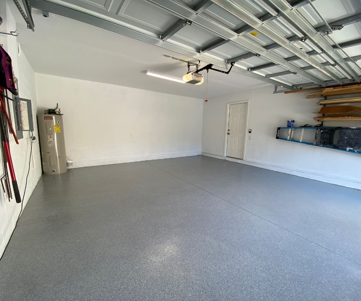 Finished gray flake epoxy garage floor coating in Saint Augustine, Florida